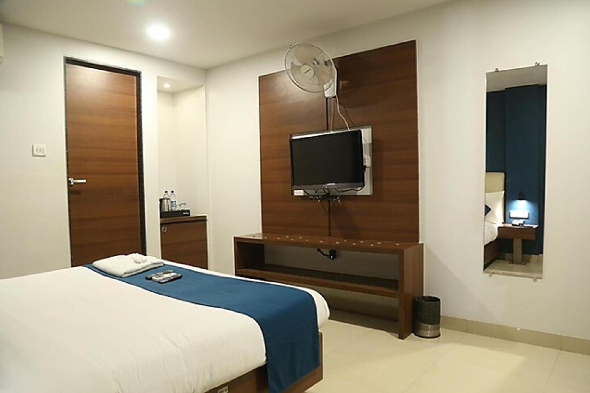 Hotel Concord Galaxy Mumbai Luaran gambar