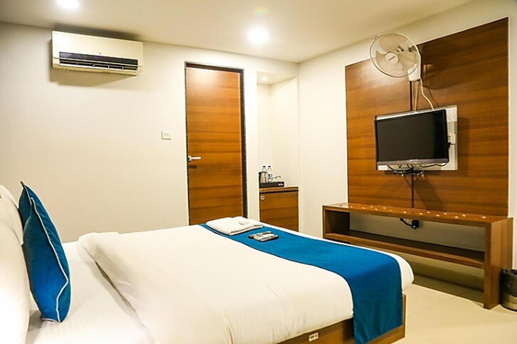 Hotel Concord Galaxy Mumbai Luaran gambar